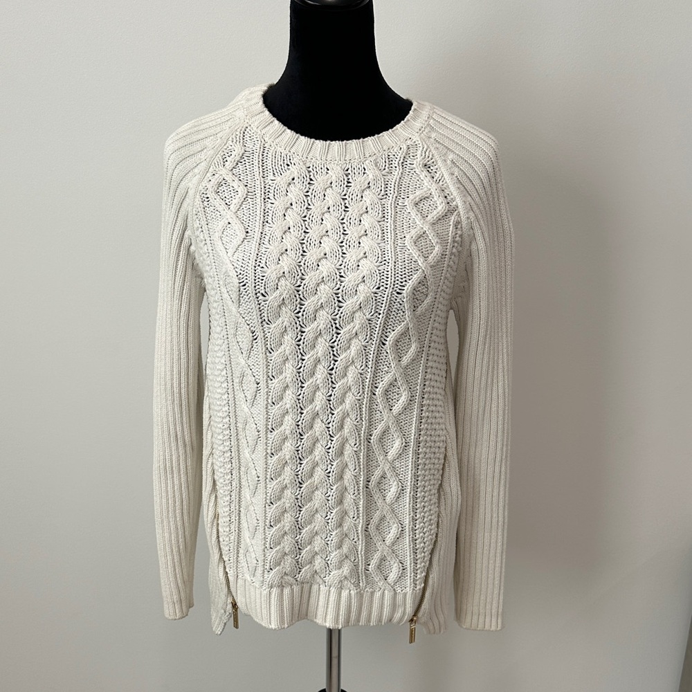 Michael Kors Cream Cable Knit Sweater (M size)